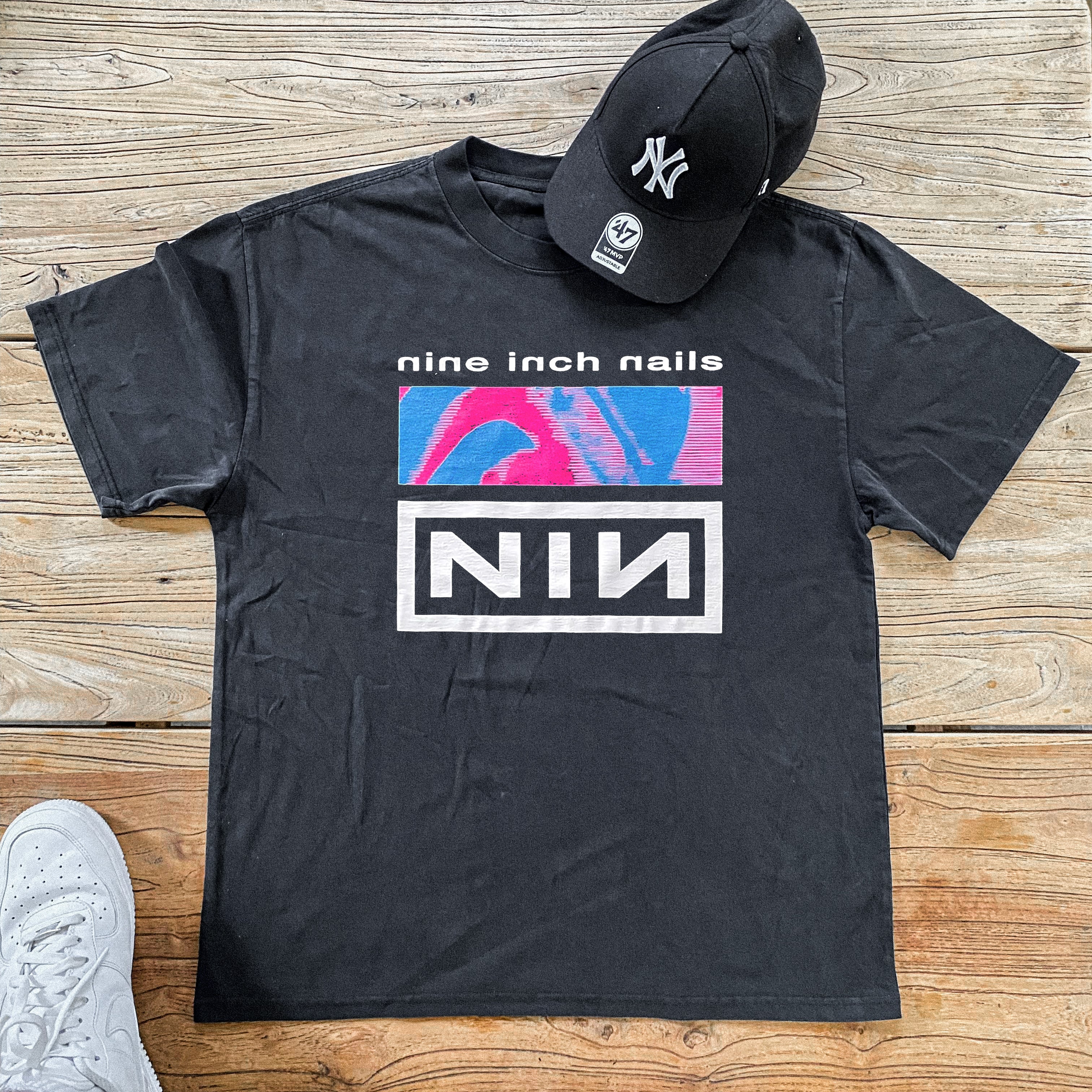 Nine Inch Nails Heavyweight Black T-Shirt – AOCTW