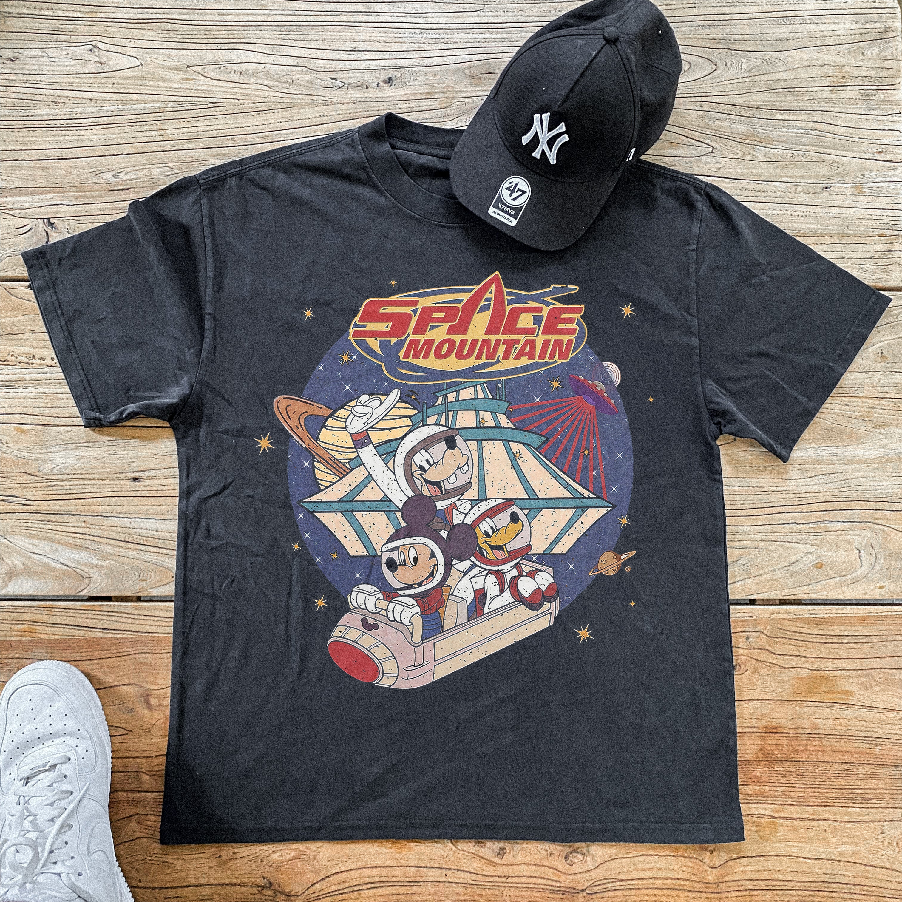 Space Mountain Heavyweight Black T-Shirt – AOCTW