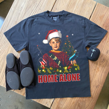 HOME ALONE HEAVYWEIGHT BLACK T-SHIRT