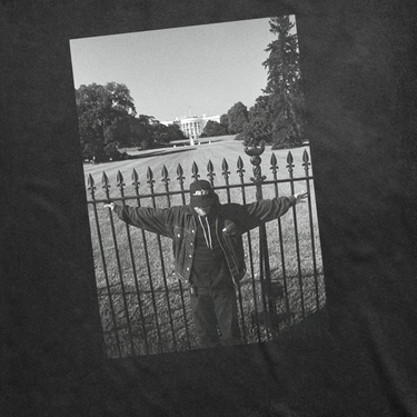 THE PUBLIC ENEMY DC PHOTO HEAVYWEIGHT BLACK T-SHIRT