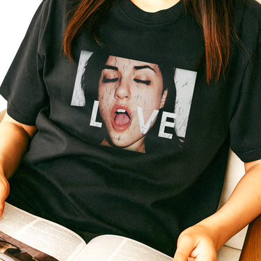 LOVE HEAVYWEIGHT BLACK T-SHIRT