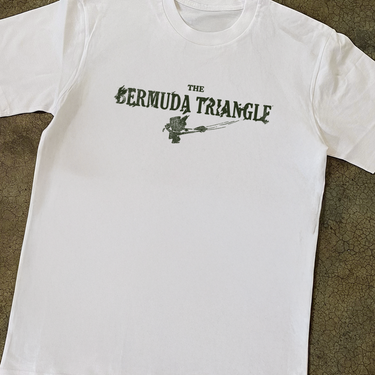 'BERMUDA TRIANGLE' CLASSIC WHITE TEE
